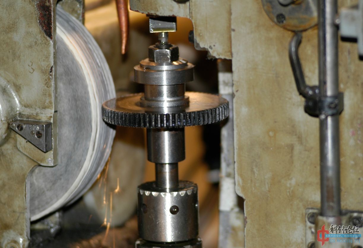 绝对的精度磨齿机螺纹磨